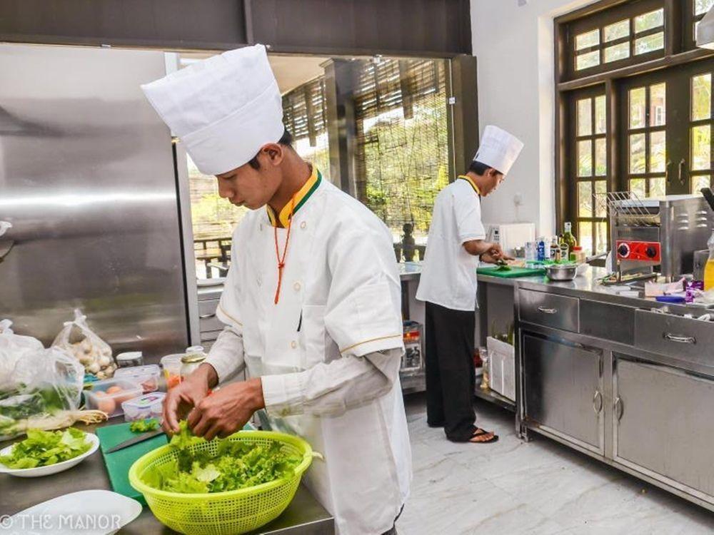 The Manor Hotel Nyaung Shwe Exterior photo