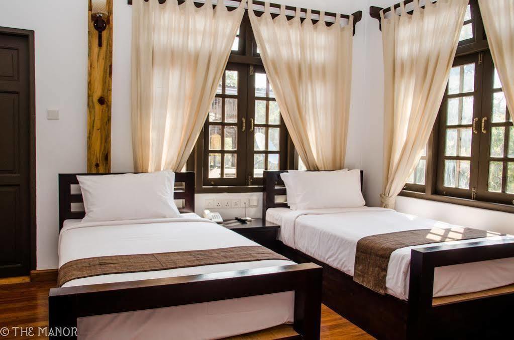 The Manor Hotel Nyaung Shwe Exterior photo
